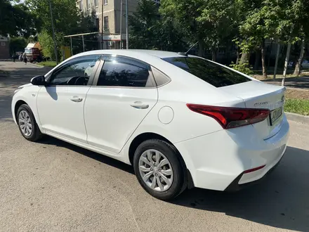 Hyundai Accent 2019 года за 8 200 000 тг. в Алматы – фото 4