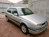 Volkswagen Golf 1998 годаfor1 400 000 тг. в Алматы