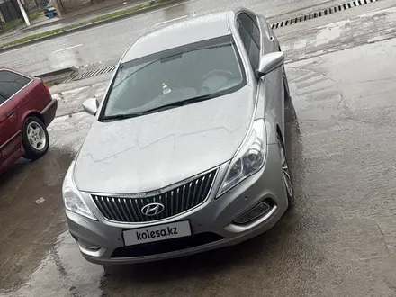 Hyundai Grandeur 2013 года за 8 500 000 тг. в Шымкент – фото 2