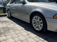 Оригинальные диски на BMW E39үшін90 000 тг. в Алматы