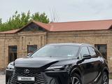 Lexus RX 500h 2023 года за 36 500 000 тг. в Шымкент – фото 2