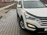 Hyundai Santa Fe 2013 года за 9 000 000 тг. в Актобе – фото 4