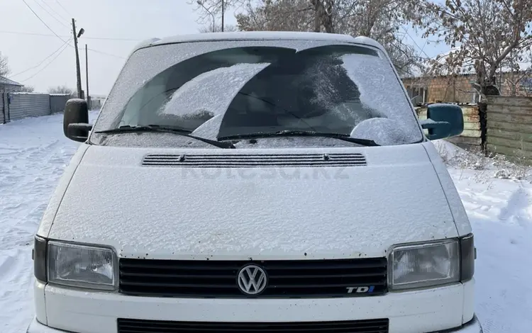 Volkswagen Caravelle 2000 годаfor4 500 000 тг. в Караганда