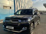 Toyota Land Cruiser 2018 года за 38 500 000 тг. в Астана