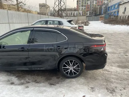 Toyota Camry 2023 года за 17 500 000 тг. в Алматы – фото 6