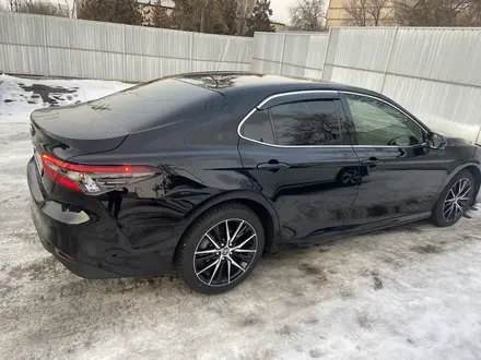 Toyota Camry 2023 года за 17 500 000 тг. в Алматы – фото 7