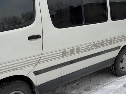 Toyota Hiace 2001 года за 3 300 000 тг. в Узынагаш