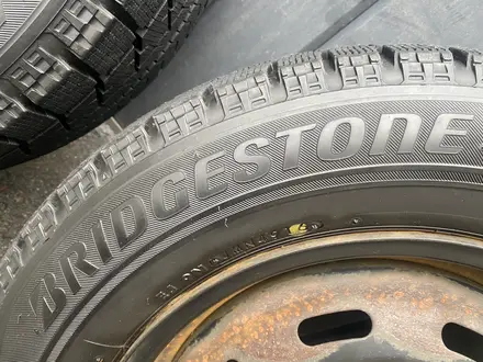 Комплект зимних шин Bridgestone за 70 000 тг. в Алматы – фото 3