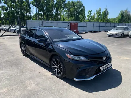 Toyota Camry 2020 года за 9 144 300 тг. в Алматы – фото 3