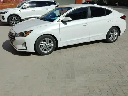 Hyundai Elantra 2020 года за 6 600 000 тг. в Актау – фото 2