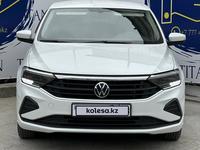 Volkswagen Polo 2021 года за 7 590 000 тг. в Семей