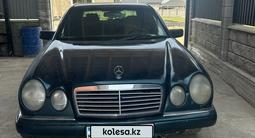 Mercedes-Benz E 230 1997 года за 2 100 000 тг. в Каскелен
