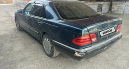 Mercedes-Benz E 230 1997 года за 2 100 000 тг. в Каскелен – фото 5