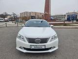 Toyota Camry 2014 года за 11 700 000 тг. в Шымкент – фото 2