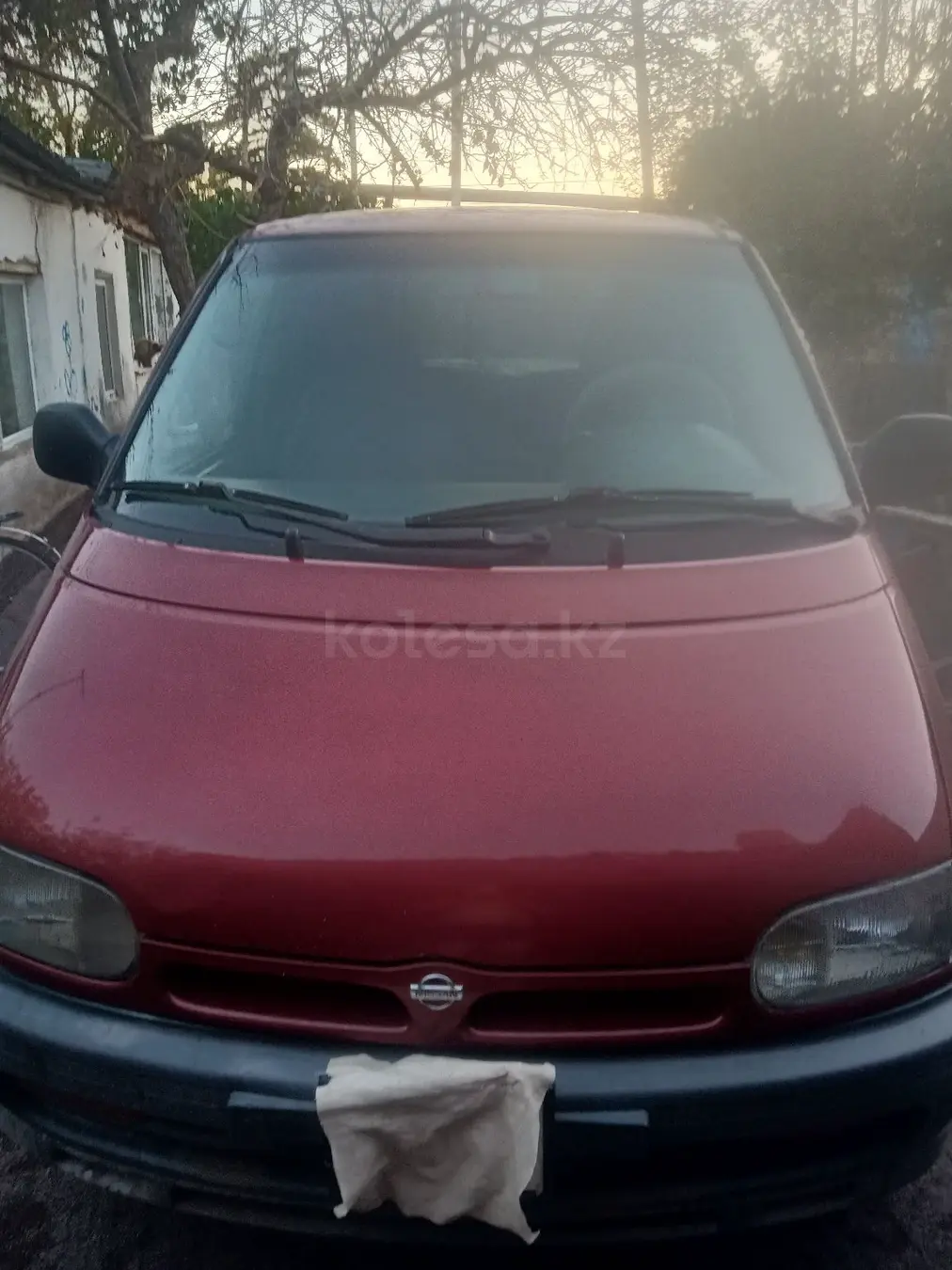 Nissan Serena, 1995