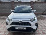 Toyota RAV4 2021 года за 18 000 000 тг. в Астана