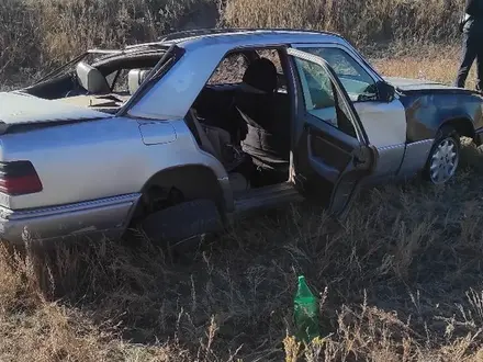 Mercedes-Benz E 280 1994 года за 1 000 000 тг. в Караганда – фото 2