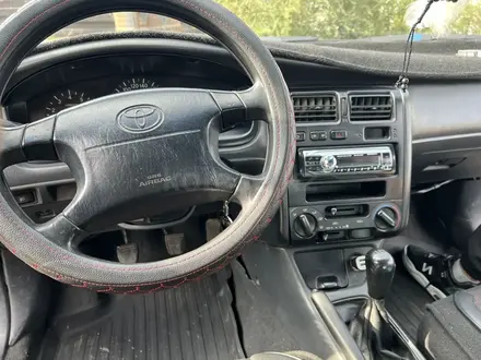 Toyota Carina E 1996 года за 1 700 000 тг. в Рудный – фото 2