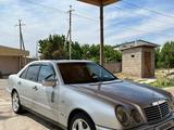 Mercedes-Benz E 280 1996 года за 2 900 000 тг. в Сарыагаш – фото 2