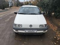 Volkswagen Passat 1992 годаүшін2 500 000 тг. в Уральск