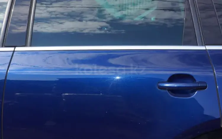 Дверь задняя левая Volkswagen Touareg 1 поколение за 60 000 тг. в Усть-Каменогорск