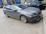 Lexus ES 300h 2013 года за 8 000 000 тг. в Актобе – фото 2