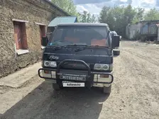 Mitsubishi Delica, 1995