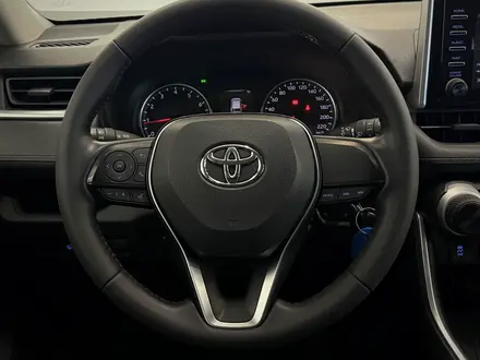 Toyota RAV4 Prestige 2021 года за 12 900 000 тг. в Астана – фото 14
