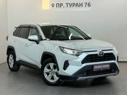 Toyota RAV4 Prestige 2021 года за 12 900 000 тг. в Астана – фото 21