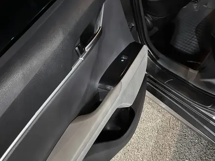 Toyota Camry 2018 года за 11 000 000 тг. в Шымкент – фото 10