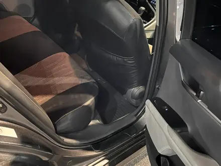 Toyota Camry 2018 года за 11 000 000 тг. в Шымкент – фото 13
