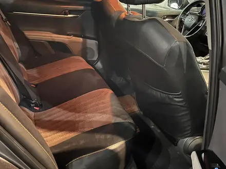 Toyota Camry 2018 года за 11 000 000 тг. в Шымкент – фото 12