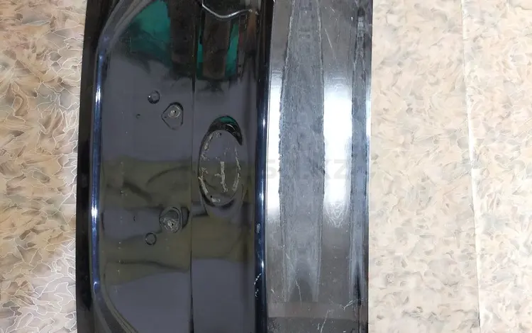 Крышка багажника оригинал в сборе с бампером за 148 000 тг. в Павлодар