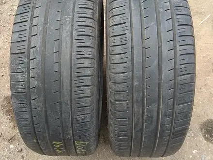 Шины 235/45 R17 — "Pirelli" (Румыния), летние, в отличном состоян за 50 000 тг. в Астана