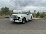 Toyota Land Cruiser 2023 года за 54 500 000 тг. в Астана – фото 2