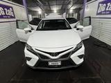 Toyota Camry 2018 года за 8 700 000 тг. в Атырау – фото 2