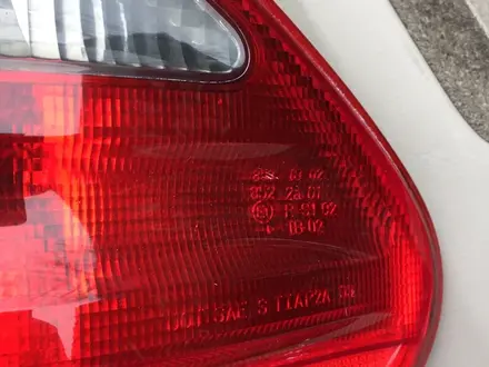 Фонарь задний правый левый универсал с рейстал за 22 220 тг. в Алматы – фото 3