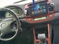 Toyota Camry 2004 годаүшін5 600 000 тг. в Семей – фото 12