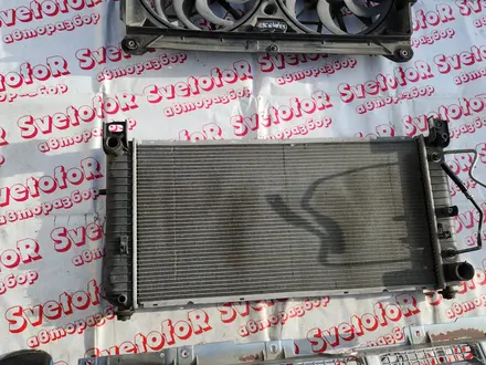 Радиатор основной на Cadillac Escalade 07-14 оригинал, привозной из Японии за 80 000 тг. в Алматы – фото 2