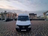 Mercedes-Benz Sprinter 2003 годаүшін8 000 000 тг. в Алматы – фото 2