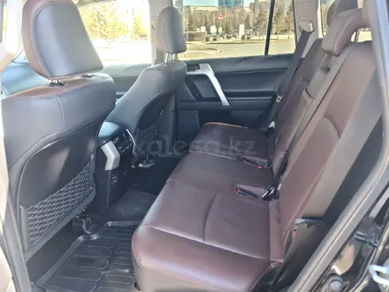 Toyota Land Cruiser Prado 2018 года за 24 000 000 тг. в Астана – фото 13