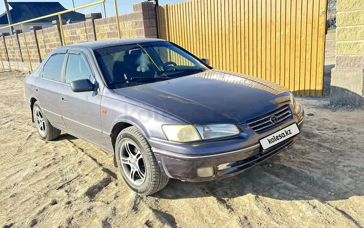 Toyota Camry 1998 годаfor3 300 000 тг. в Шиели