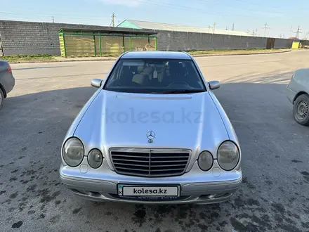 Mercedes-Benz E 280 2001 года за 5 800 000 тг. в Туркестан – фото 6