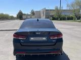 Kia K5 2018 года за 10 000 000 тг. в Астана – фото 2