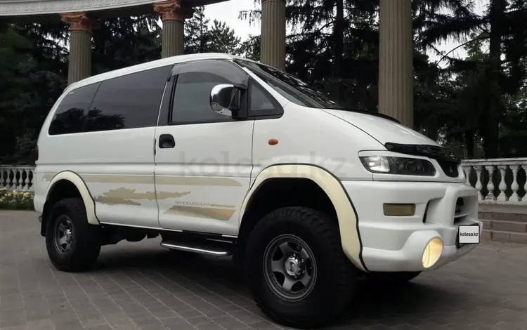 Mitsubishi Delica 2000 года за 7 800 000 тг. в Алматы