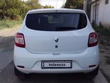 Renault Sandero 2015 года за 3 550 000 тг. в Шымкент – фото 2