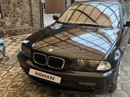 BMW 325 1998 года за 2 700 000 тг. в Алматы