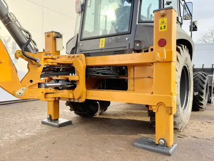 CASE  570SV (Гарантия 3 года или 6 000 м/ч!) 2025 года в Алматы – фото 12