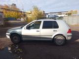 Volkswagen Golf 2000 года за 1 400 000 тг. в Караганда – фото 4