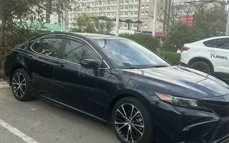 Toyota Camry 2018 года за 8 700 000 тг. в Актау